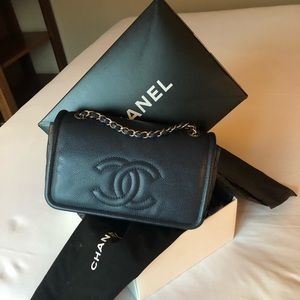 AUTHENTIC CHANEL SINGLE FLAP SHOULDER BAG